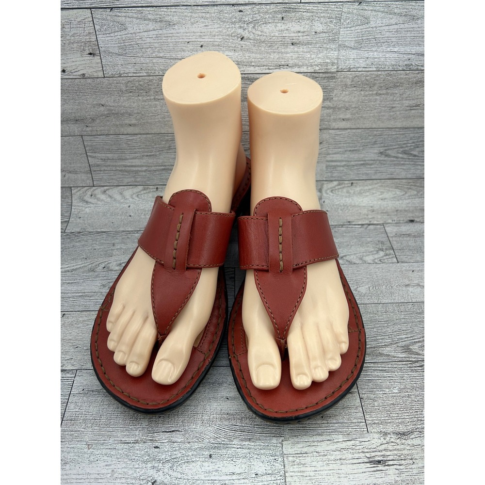 Born Mai Red Leather Thong Sandals Women Sz 8 Handcrafted Slides W5302